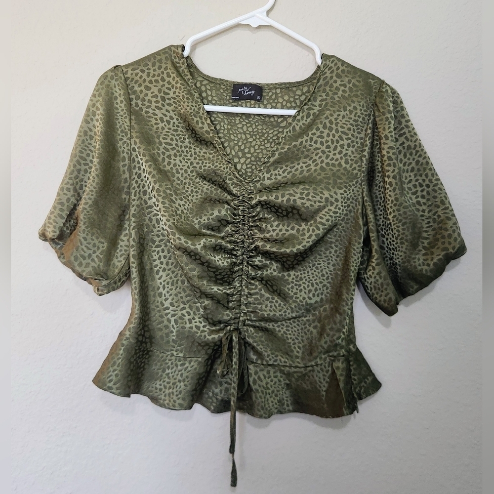 Milk And Honey Green Short Sleeve Satin Crop Top Size Small